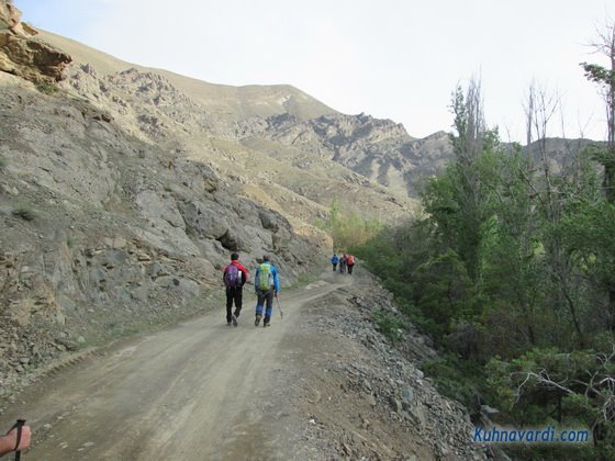 روستای آغشت - مسیر قله مرد نوراز