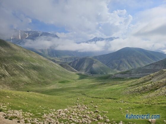 مناظر زیبای جاده لاسم و دشت های سرسبز در دامنه های خط الراس دوبرار