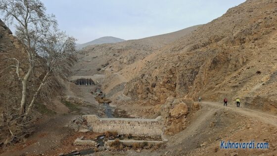 قسمتهای ابتدایی مسیر (در برگشت به سمت پارکینگ)