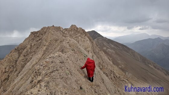 ابتدای تیغه های کرکس قبل از قله