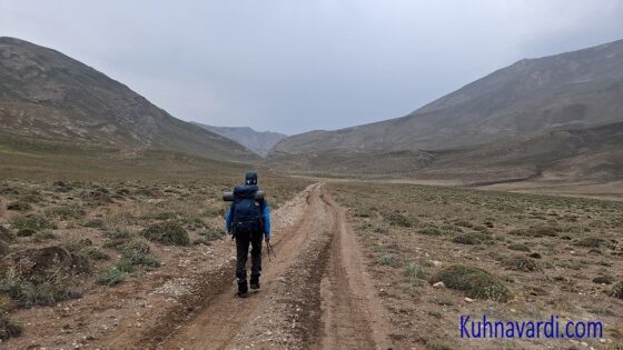 ادامه مسیر جاده به سمت روستای پردمه