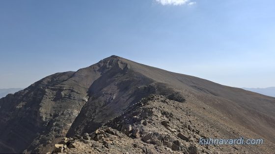 مسیر قله زرین کوه از سه کنج