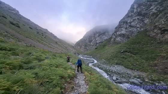 دره زیبای بریر در مسیر فرود